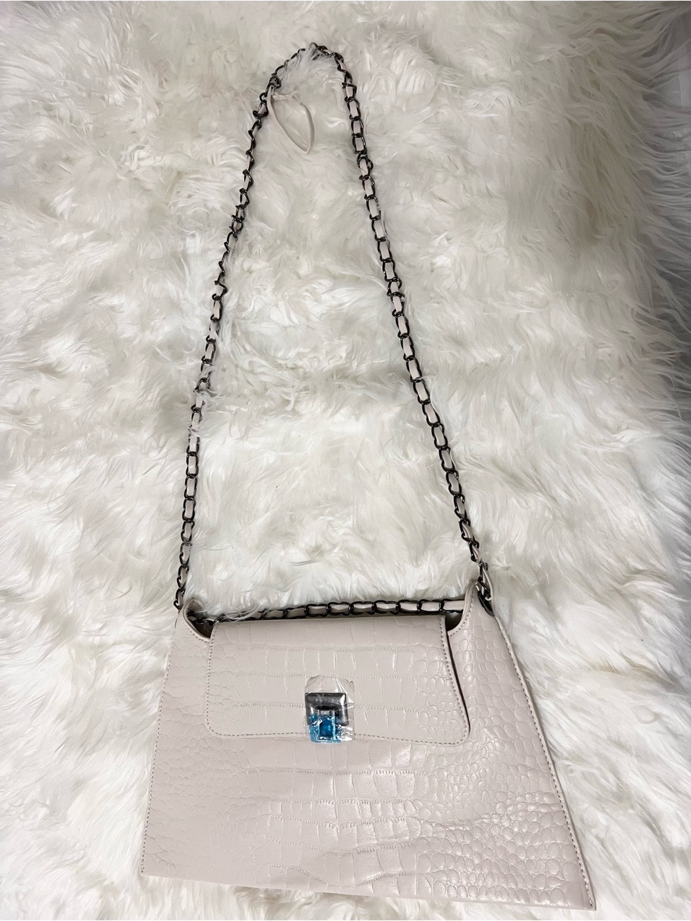 Elegant White Croc Embossed Chain Strap Shoulder Bag | Designer-Inspired Handbag - Picture 2 of 5